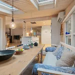 Stunning In Nexo With Kitchen Feriehus