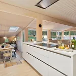 Stunning In Nexo With Kitchen Feriehus