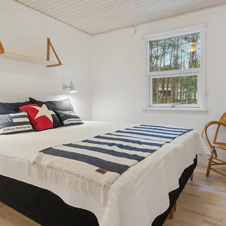 Сasa de vacaciones Stunning In Nexo With Kitchen